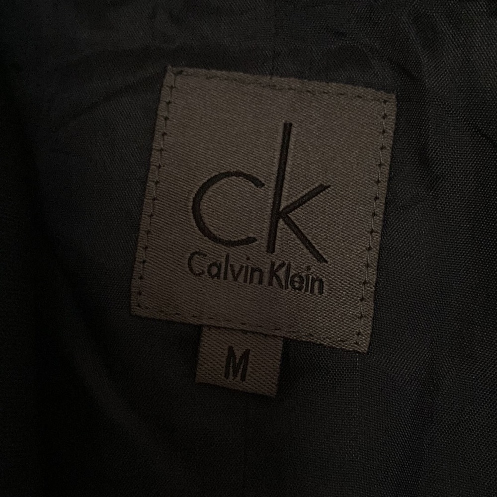 Calvin Klein - Picture 2 of 3